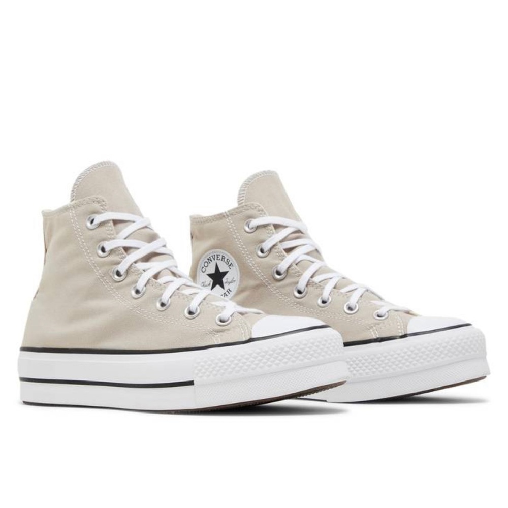 Size 9 Chuck Taylor all star lift - platform high papyrus